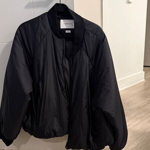 Aritizia  Women's Bomber Jacket